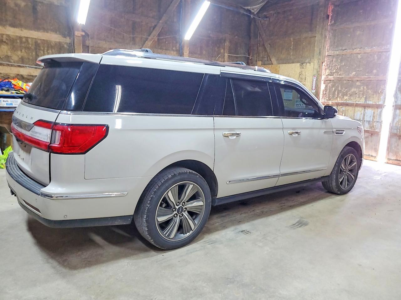 2019 Lincoln Navigator L Reserve - Фото 3