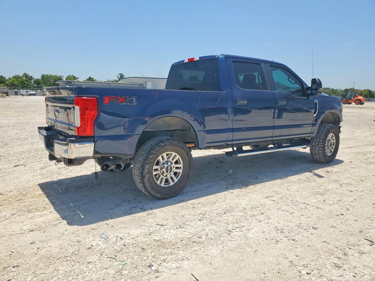 2019 Ford F250 Super Duty - Image 3