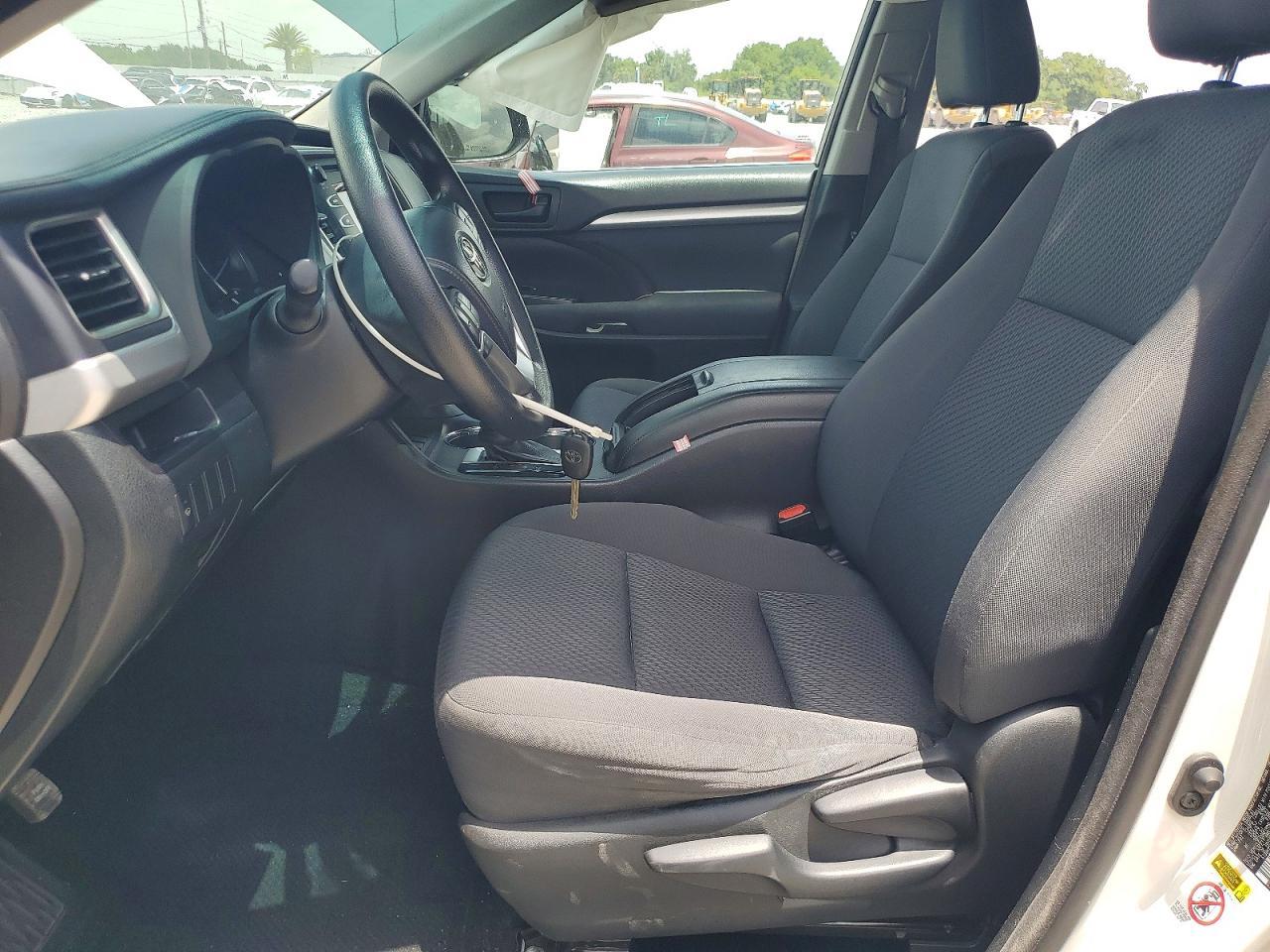 2014 Toyota Highlander Le - Фото 7