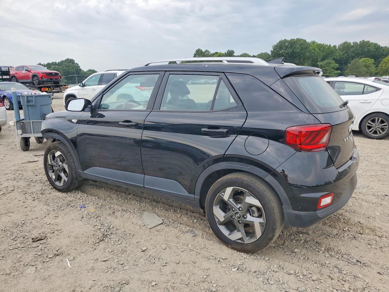 2022 Hyundai Venue Sel - Фото 2
