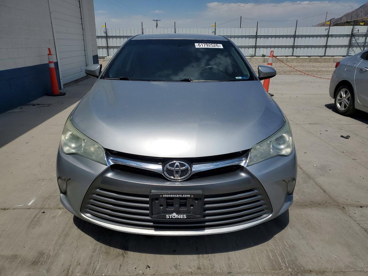 2017 Toyota Camry Le - Image 5