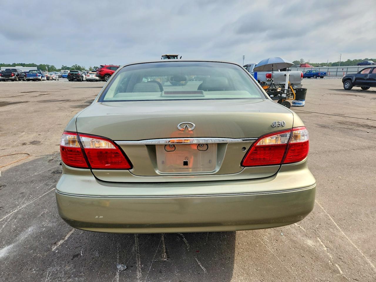 2001 Infiniti I30 Base - Фото 6