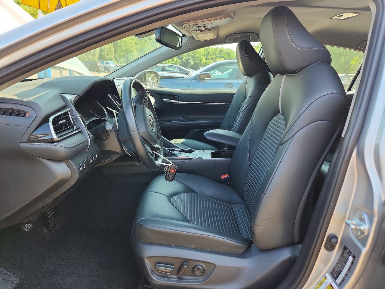 2023 Toyota Camry Se - Фото 7