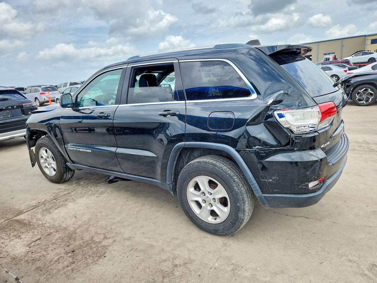2014 Jeep Grand Cherokee Laredo - Image 2