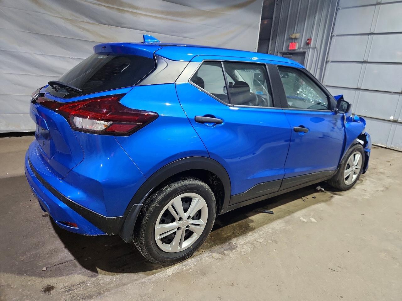 2024 Nissan Kicks S - Image 3