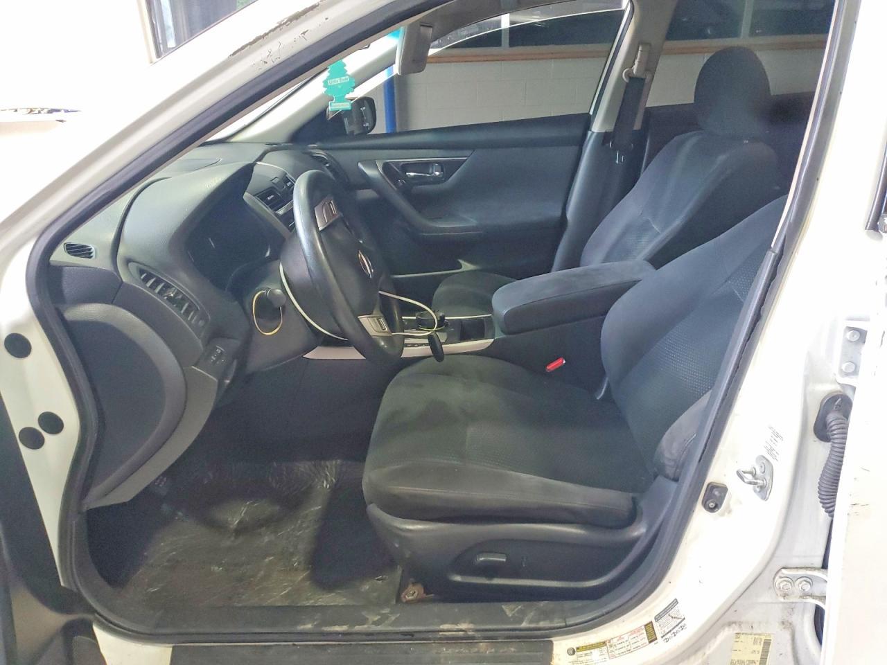 2014 Nissan Altima 2.5 S - Фото 7