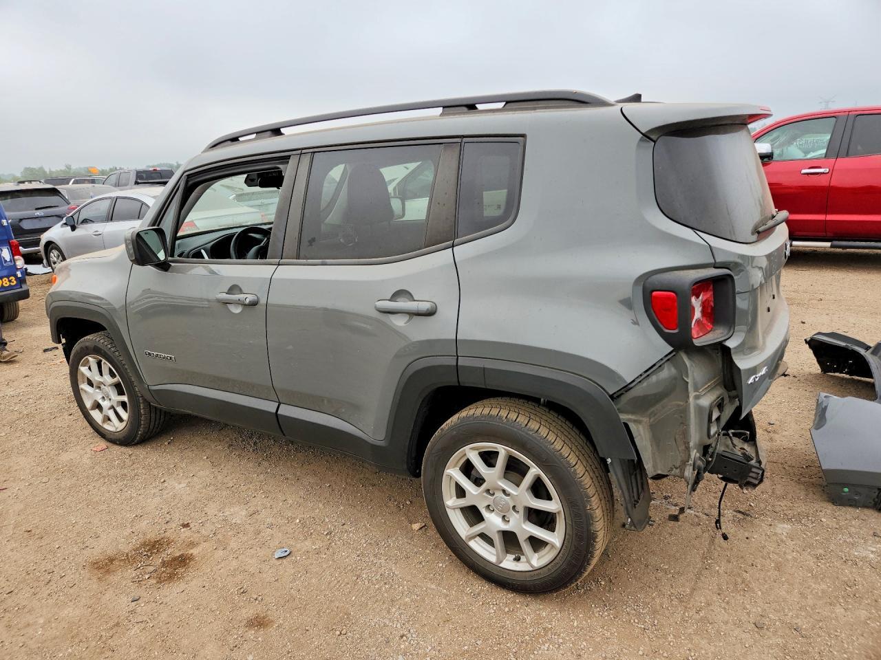 2020 Jeep Renegade Latitude - Фото 2