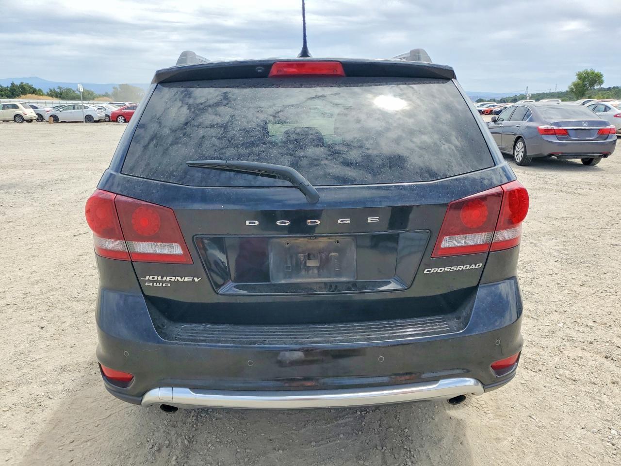 2015 Dodge Journey Crossroad - Image 6