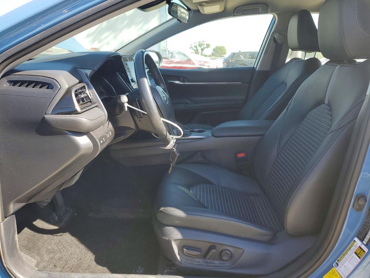 2023 Toyota Camry Se - Фото 7