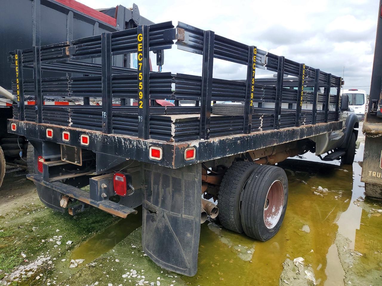 2016 Ford F450 - Image 3