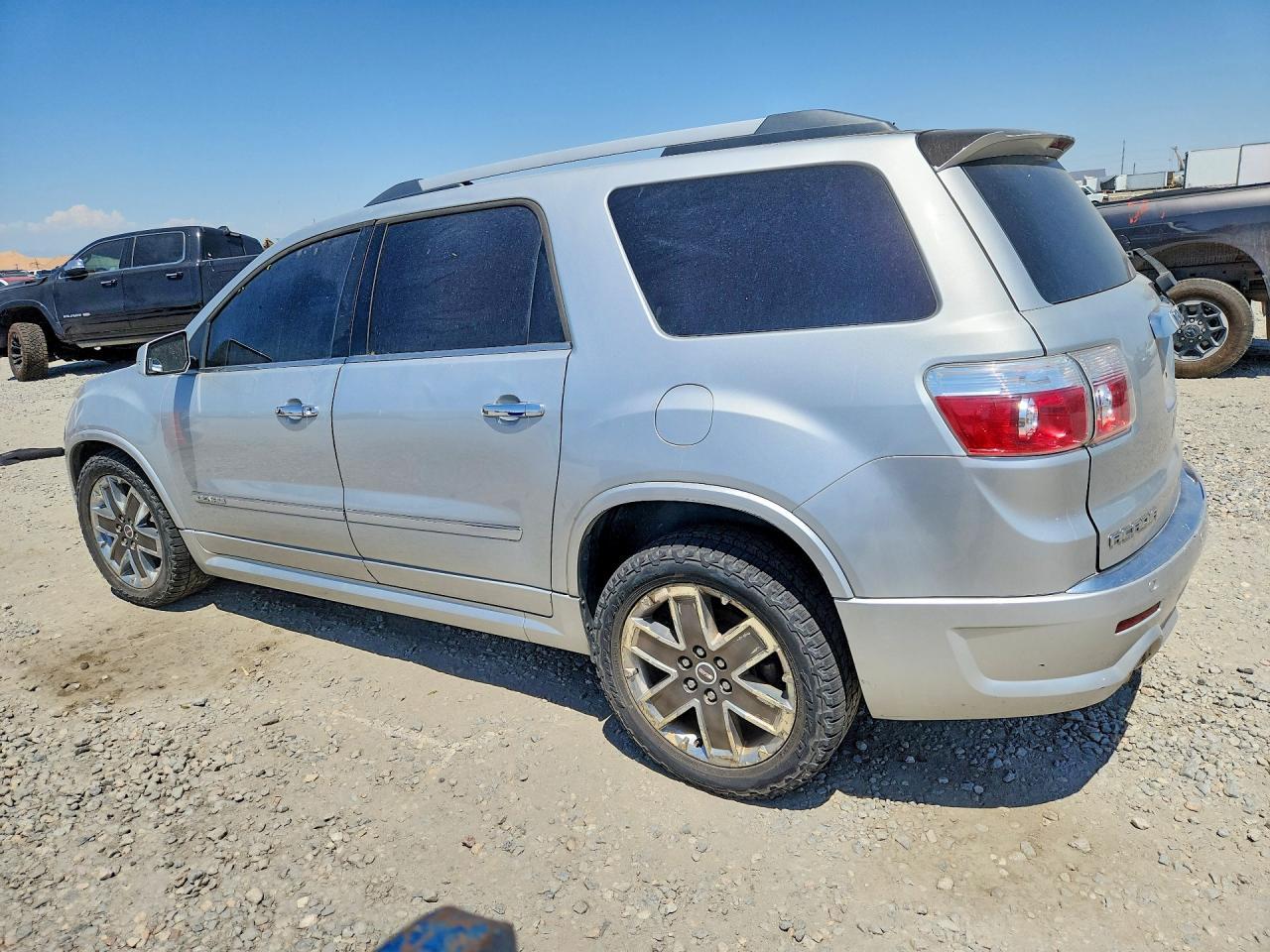 2011 GMC Acadia Denali - Image 2