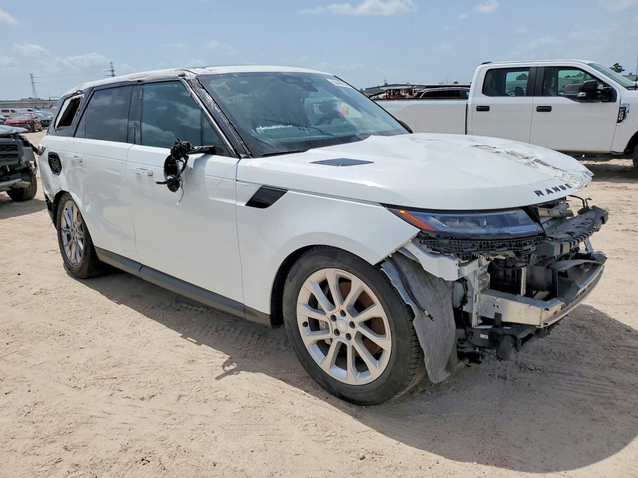 2025 Land Rover Range Rover Sport Se - Image 4