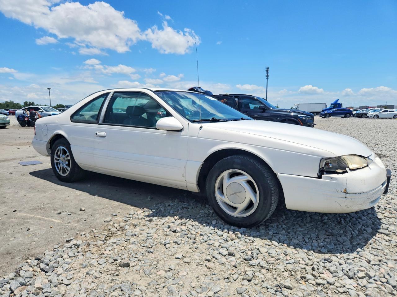 1996 Ford Thunderbird Lx - Image 4