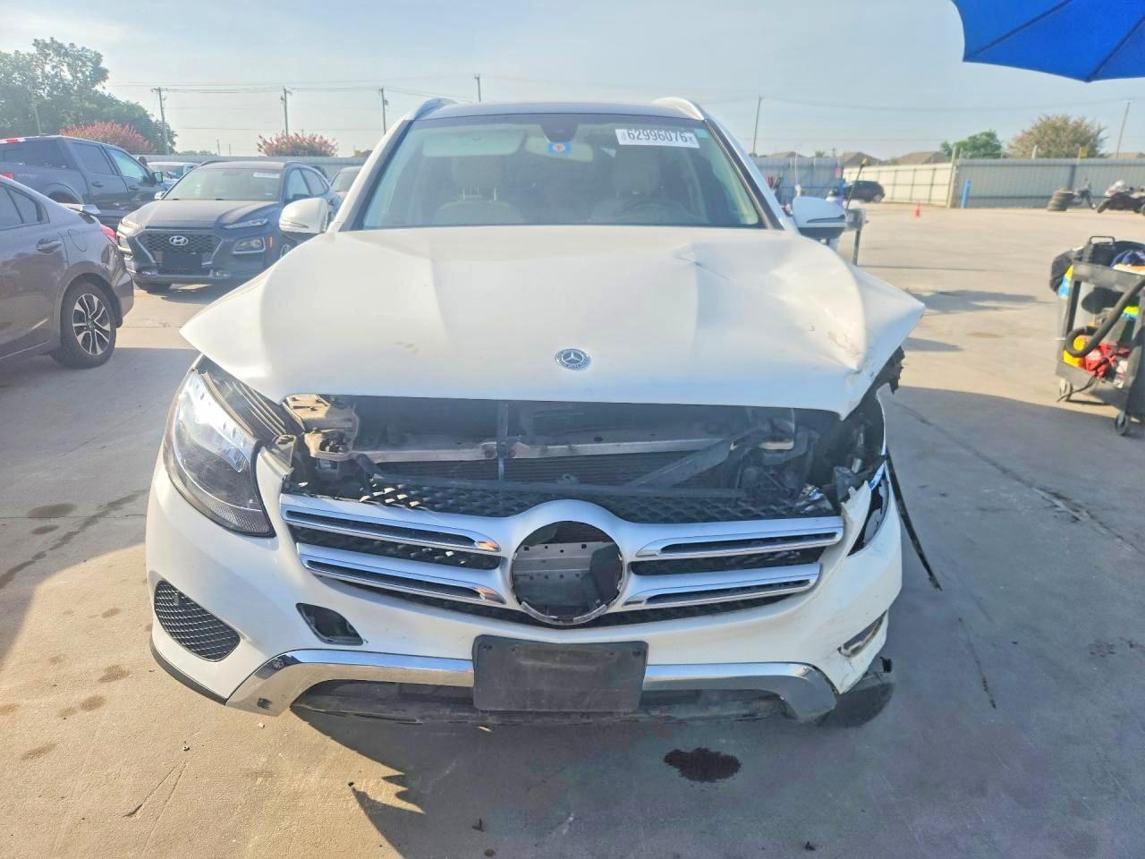 2019 Mercedes-Benz Glc 300 - Image 5