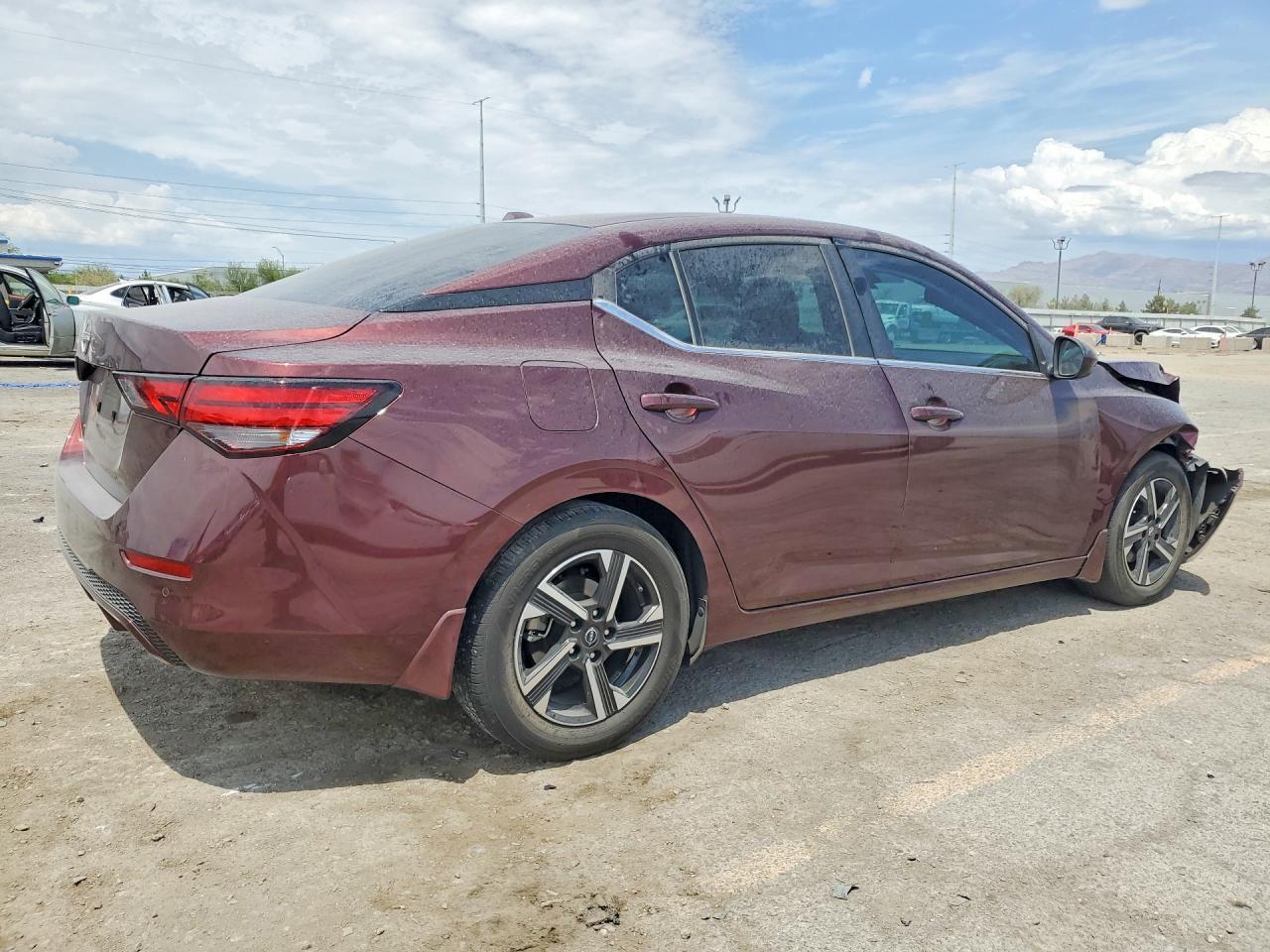 2025 Nissan Sentra Sv - Image 3