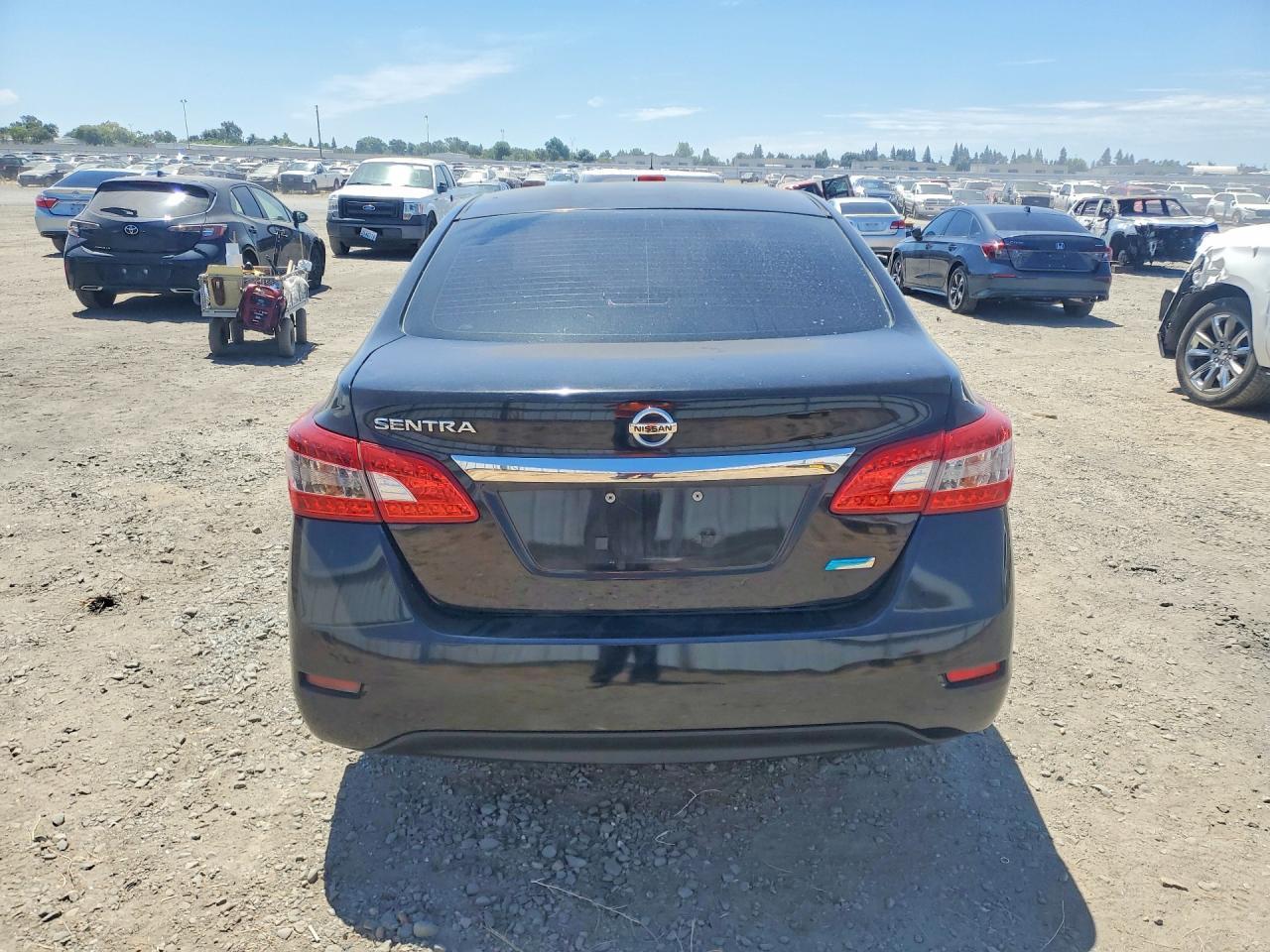 2014 Nissan Sentra S - Фото 6