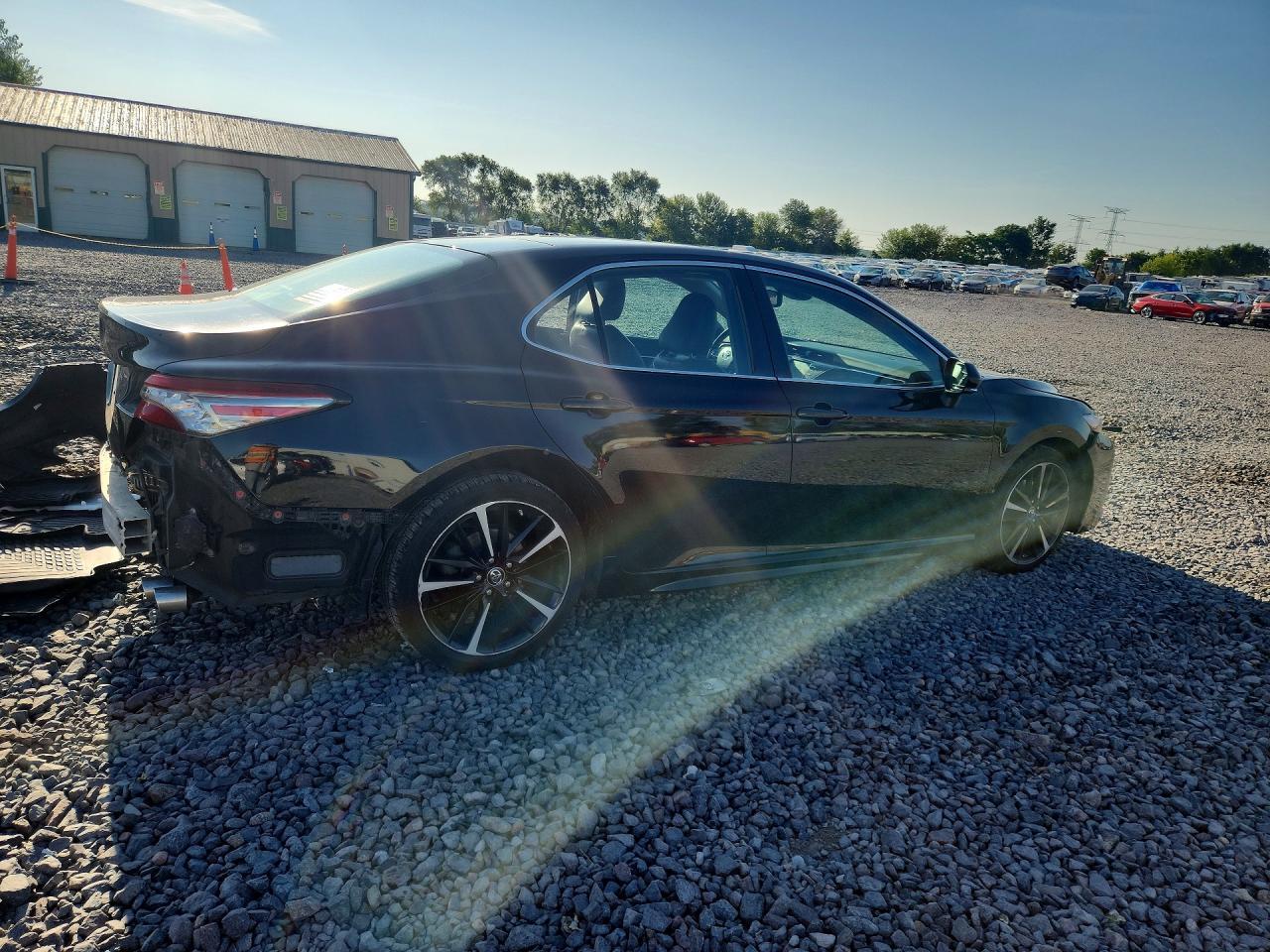2018 Toyota Camry Xse - Фото 3