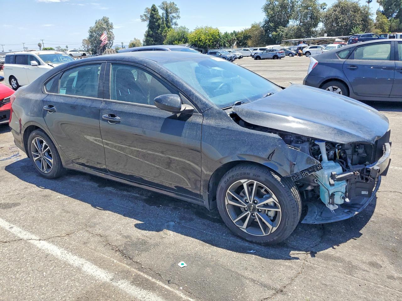 2023 Kia Forte Lxs - Фото 4