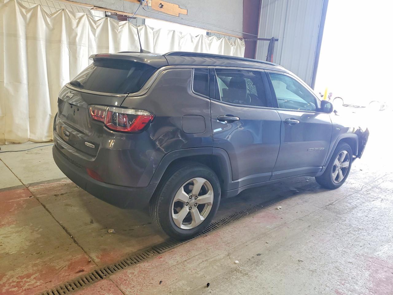 2020 Jeep Compass Latitude - Фото 3