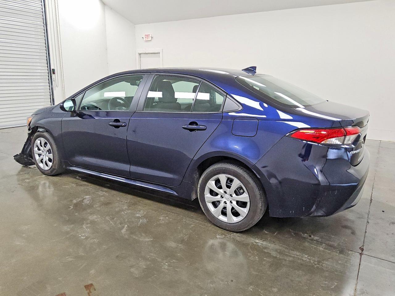 2025 Toyota Corolla Le - Фото 2