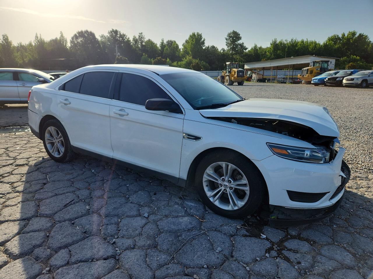 2019 Ford Taurus Se - Фото 4