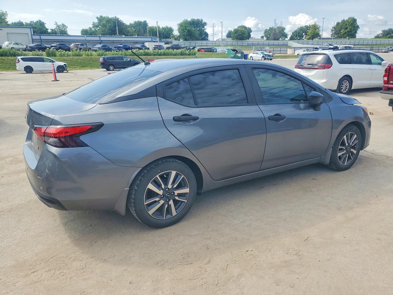 2024 Nissan Versa S - Фото 3