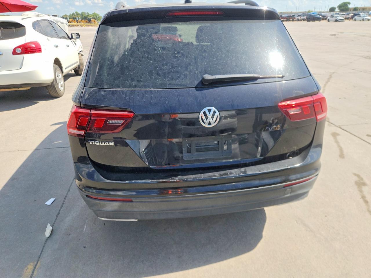 2020 Volkswagen Tiguan S - Image 6