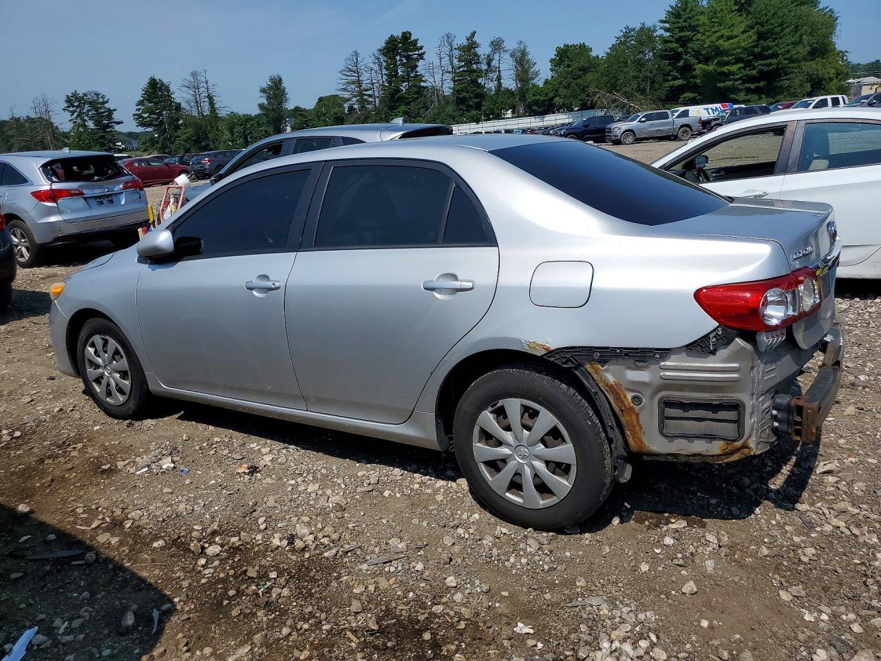 2011 Toyota Corolla Le - Image 2