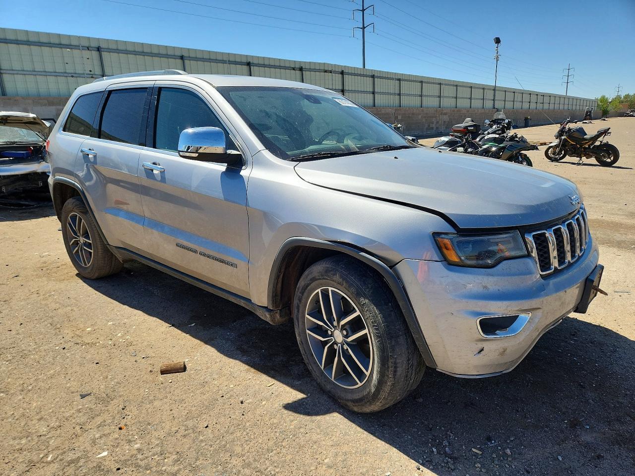 2017 Jeep Grand Cherokee Limited - Image 4