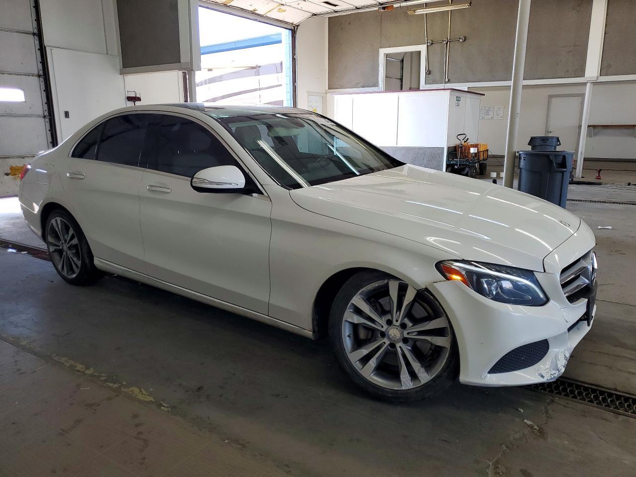 2015 Mercedes-Benz C 300 4Matic - Image 4