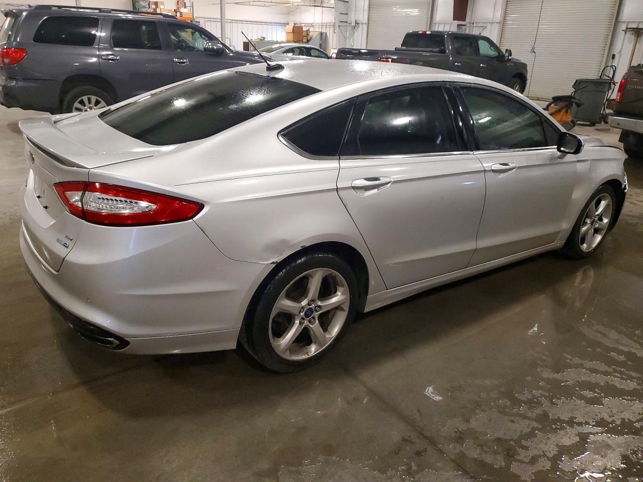 2016 Ford Fusion Se - Фото 3
