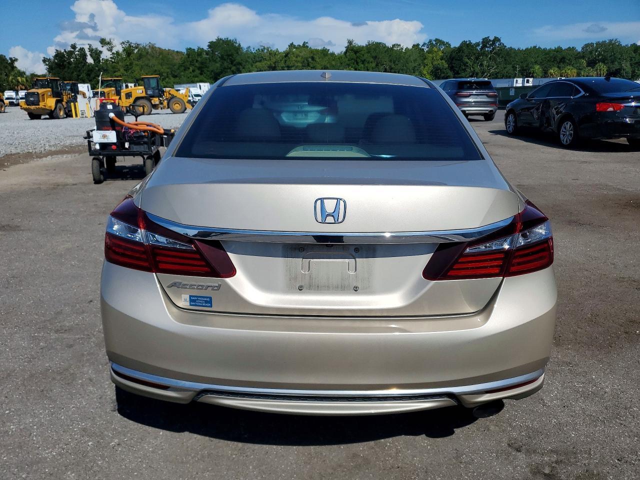 2016 Honda Accord Ex - Image 6