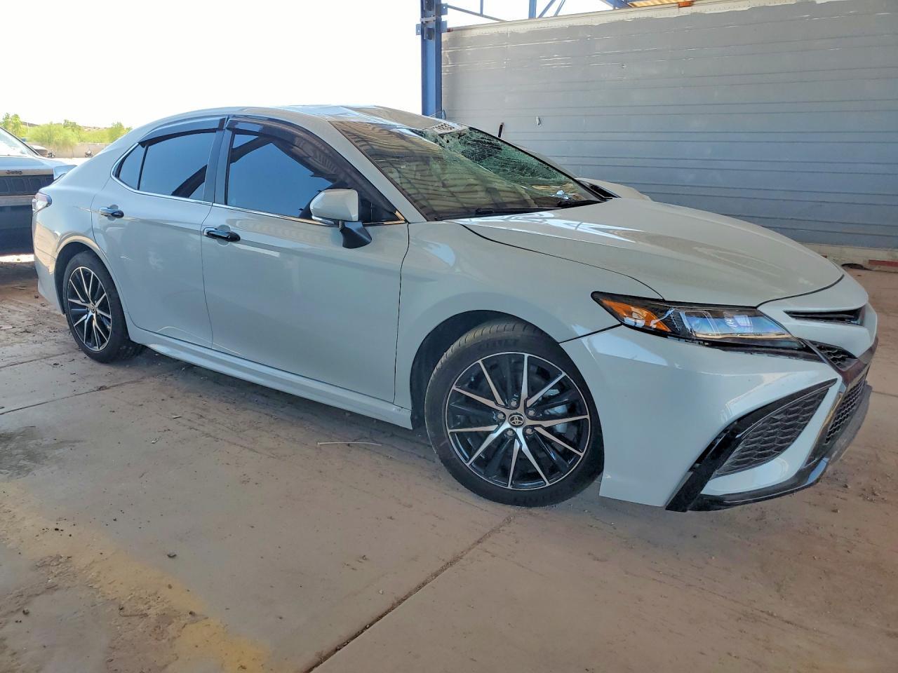2023 Toyota Camry Se - Фото 4