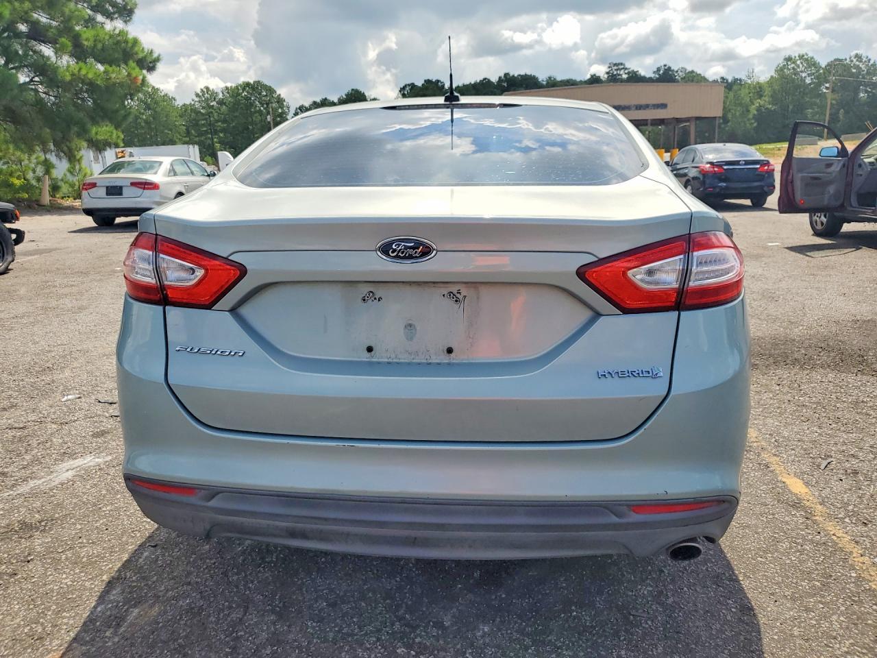 2014 Ford Fusion S Hybrid - Image 6