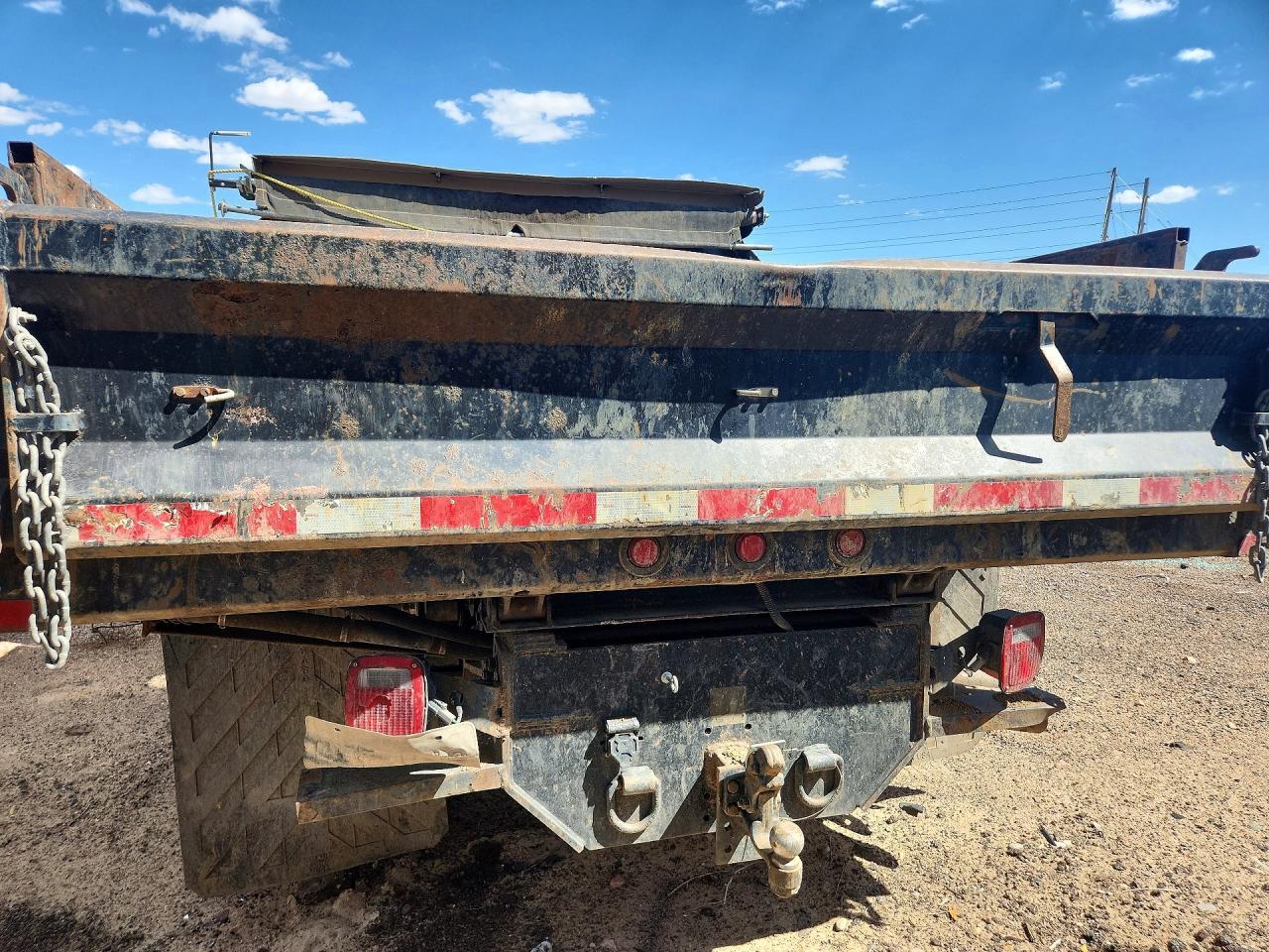 2019 Ford F550 Super Duty Dump Truck - Image 6