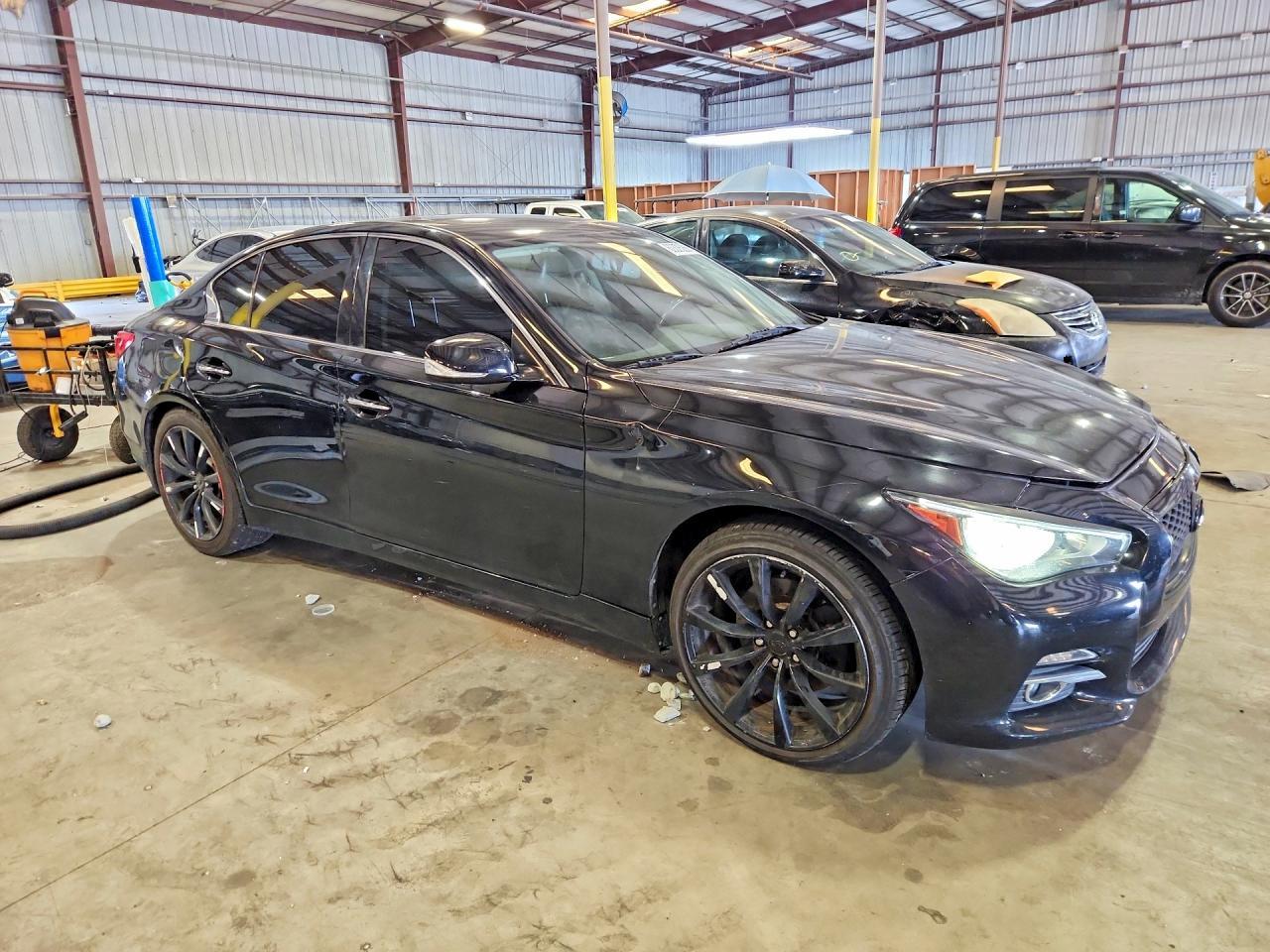 2017 Infiniti Q50 2.0T Premium - Фото 4