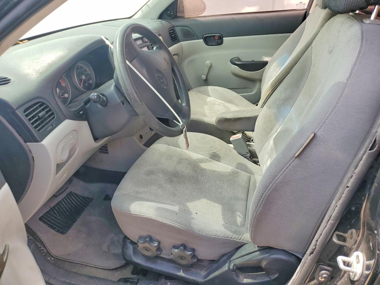 2008 Hyundai Accent Gls - Фото 7