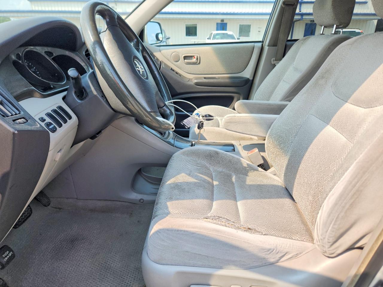 2002 Toyota Highlander Std - Фото 7