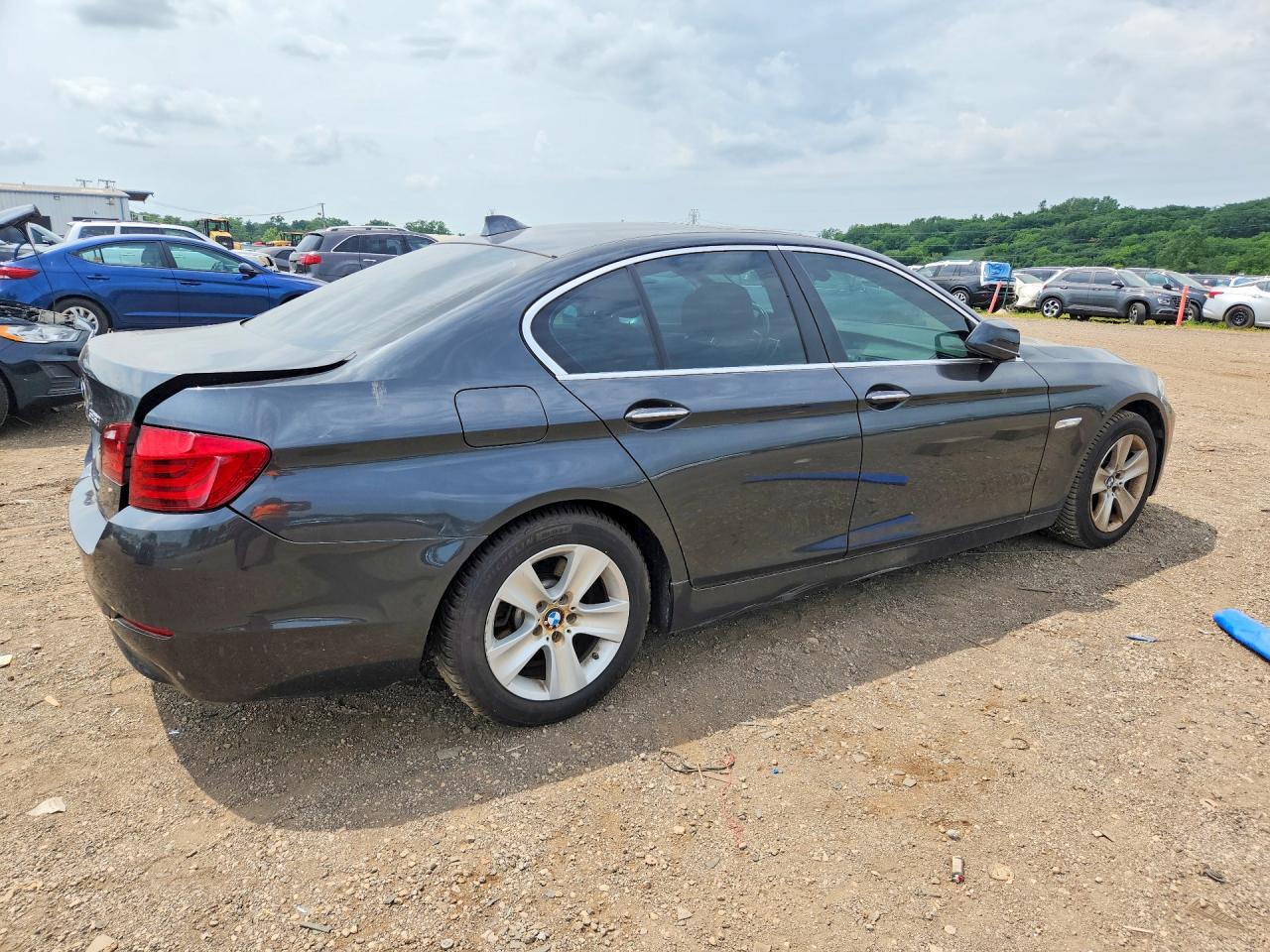 2011 BMW 528 I - Фото 3