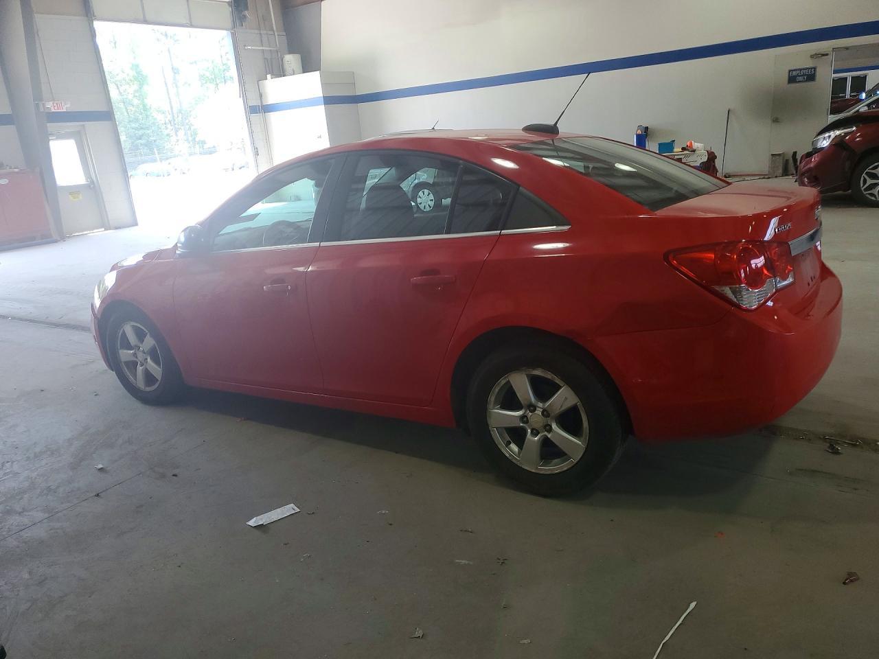2015 Chevrolet Cruze Lt - Image 2