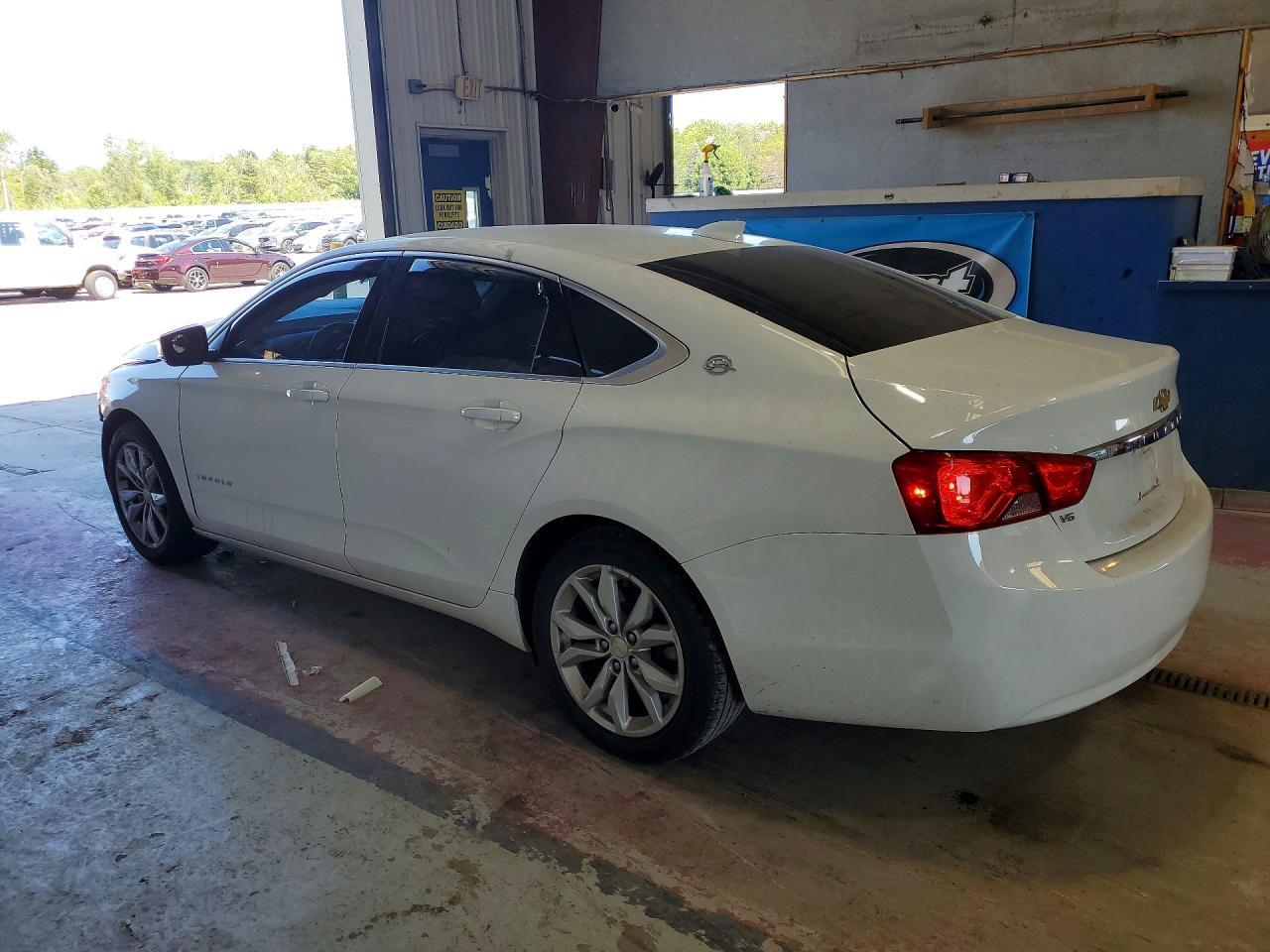 2017 Chevrolet Impala Lt - Фото 2