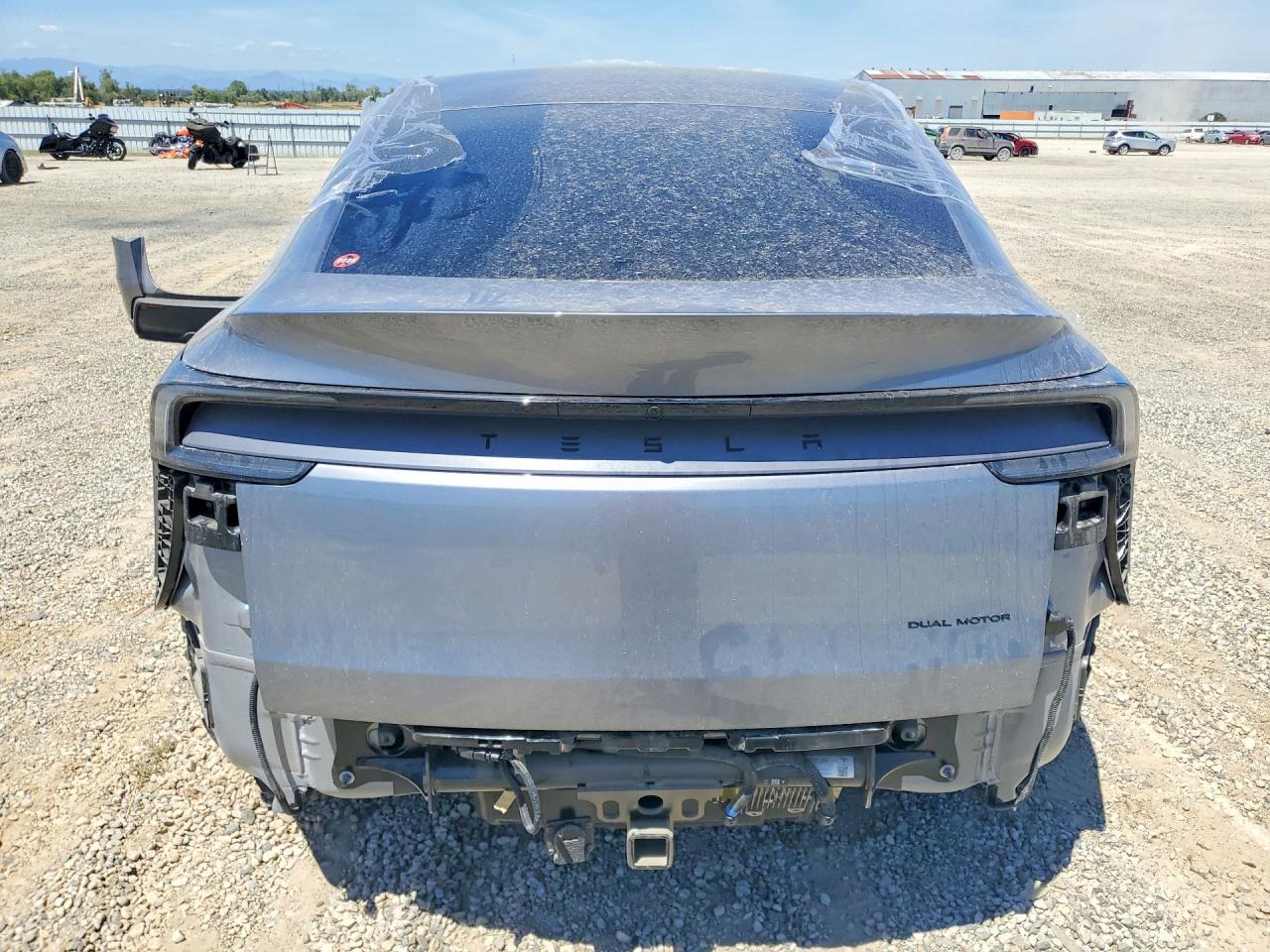 2026 Tesla Model Y - Фото 6