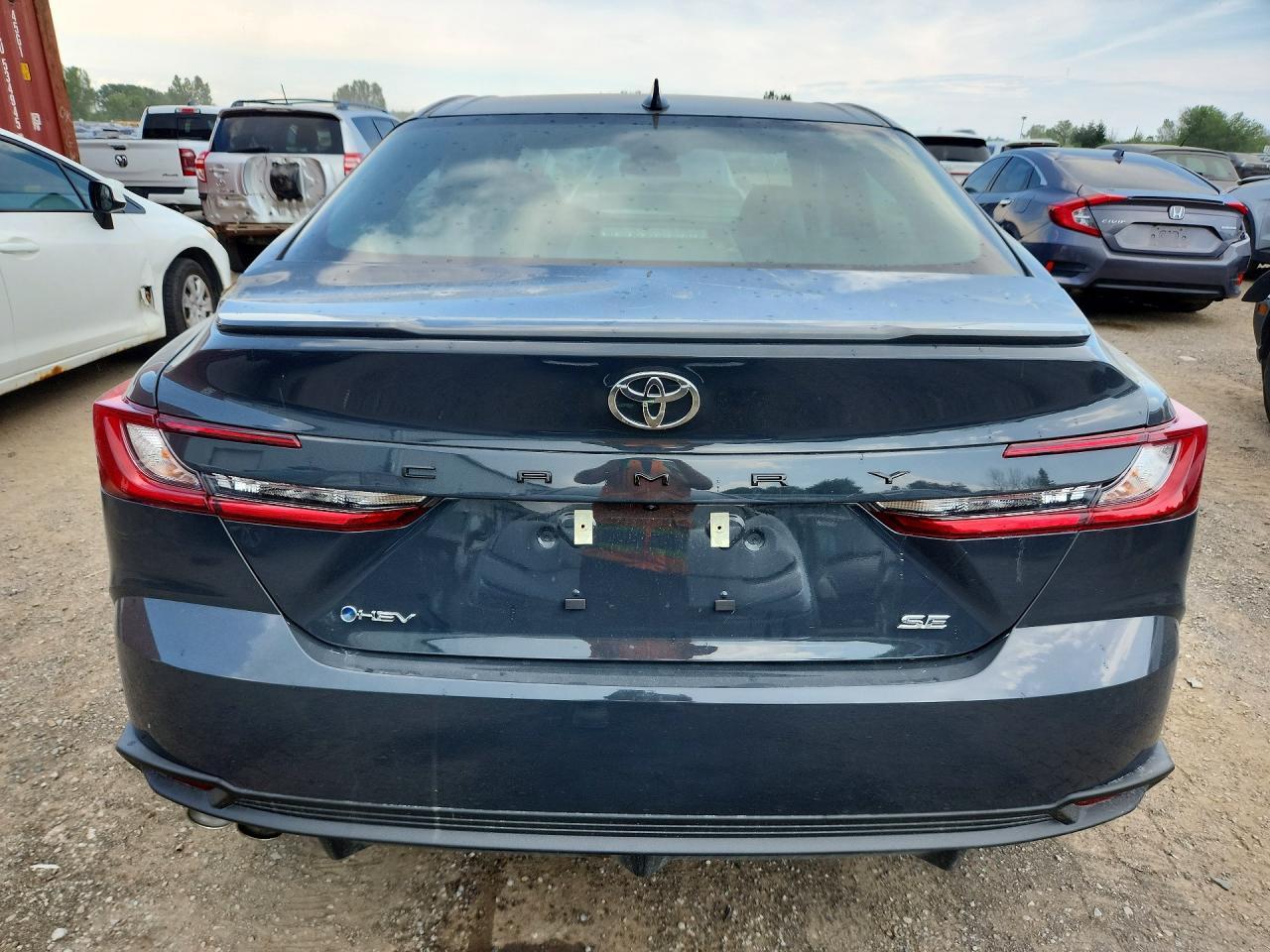 2026 Toyota Camry Le - Фото 6
