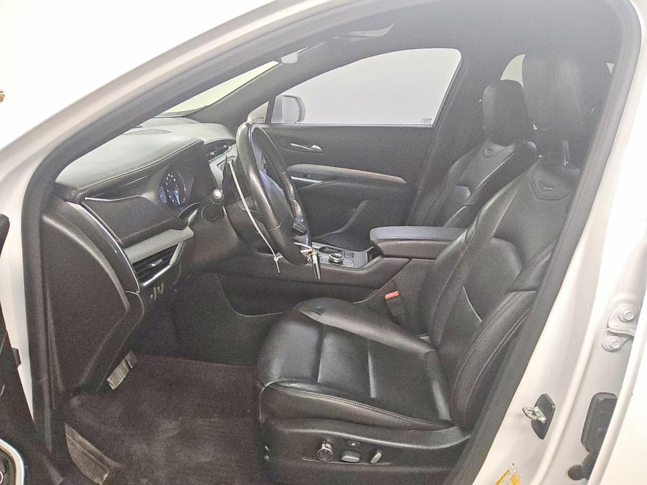 2020 Cadillac Xt4 Premium Luxury - Image 7