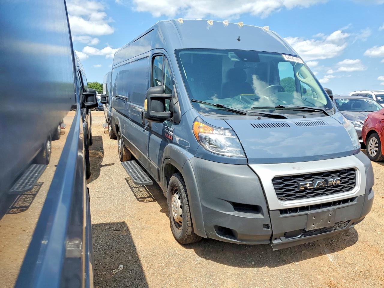 2021 Ram Promaster 3500 Delivery Van - Фото 4