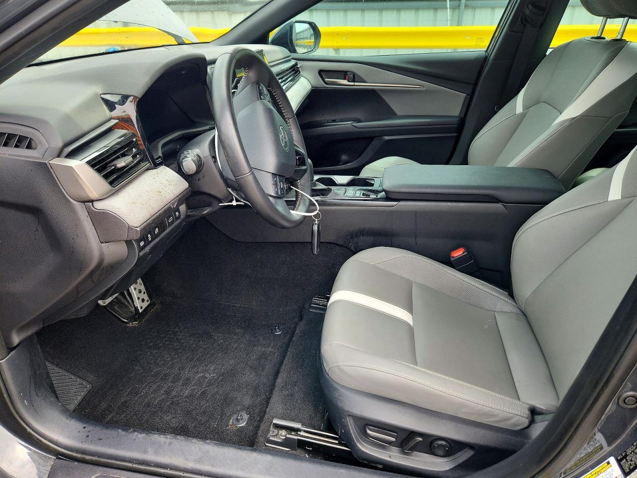 2025 Toyota Camry Se - Фото 7