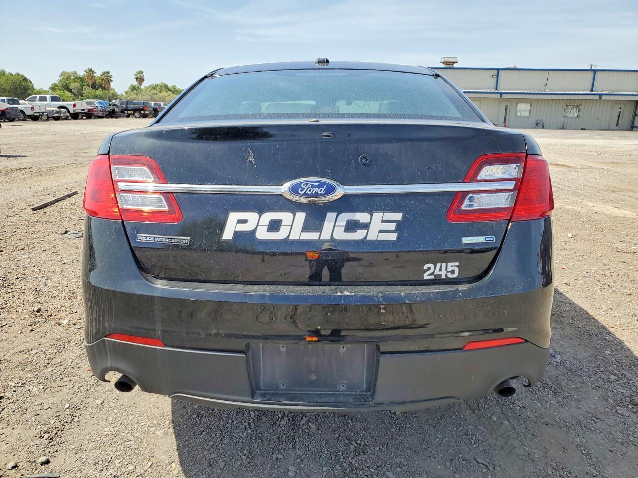 2016 Ford Taurus Police Interceptor - Image 6