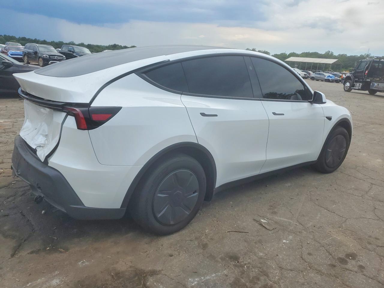 2026 Tesla Mdl Y - Image 3