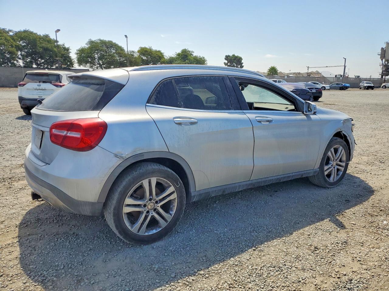 2015 Mercedes-Benz Gla 250 4Matic - Image 3
