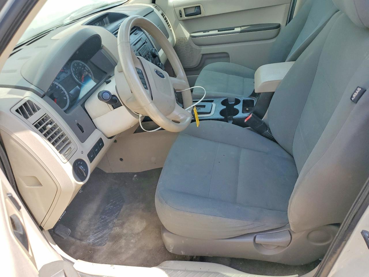 2012 Ford Escape Xls - Image 7